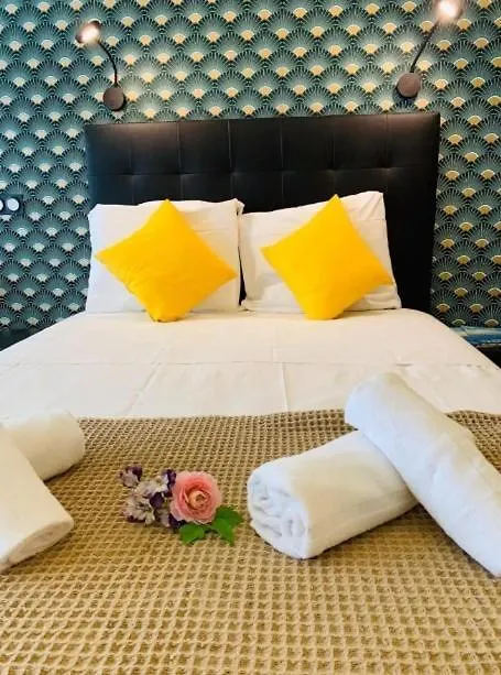 Apartment Bottero - Absolute Service Comfort With Balcony Nice